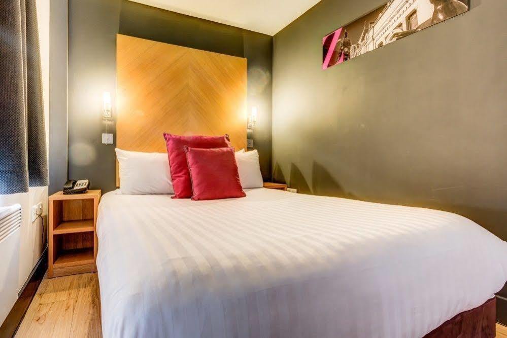 รูมซ์ ซิตี้ เวสต์ Aparthotel ลีดส์ ภายนอก รูปภาพ